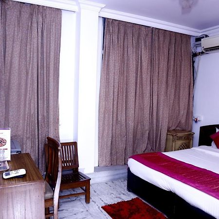 Batra Holiday Home - Couple Friendly Stays Delhi  Dış mekan fotoğraf