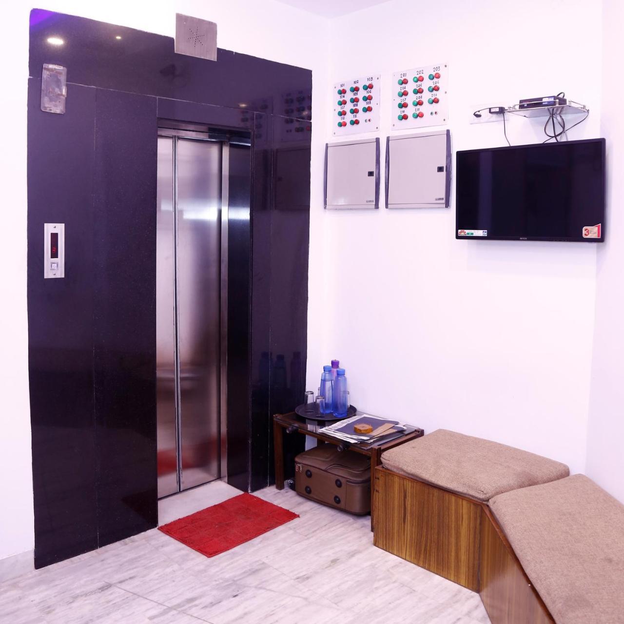 Batra Holiday Home - Couple Friendly Stays Delhi  Dış mekan fotoğraf