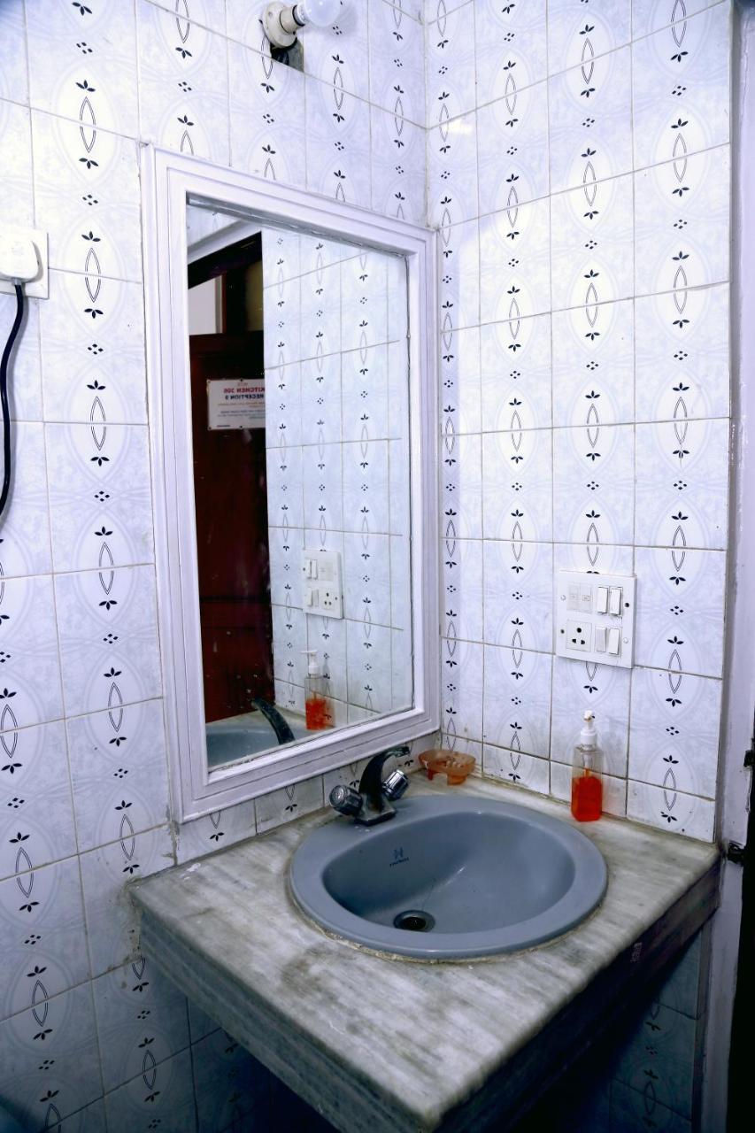 Batra Holiday Home - Couple Friendly Stays Delhi  Dış mekan fotoğraf