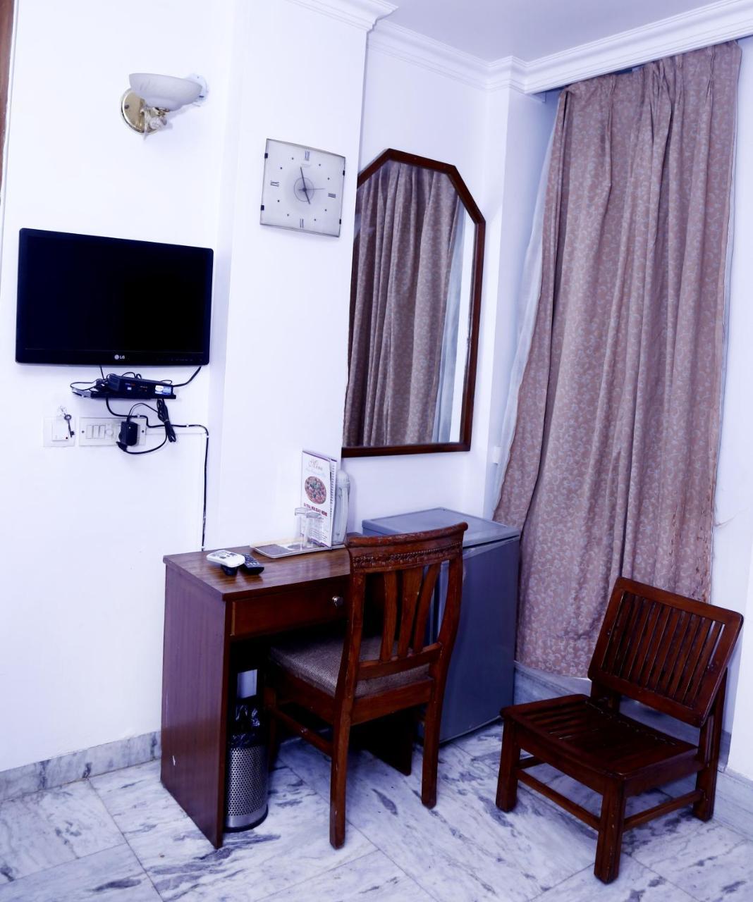 Batra Holiday Home - Couple Friendly Stays Delhi  Dış mekan fotoğraf